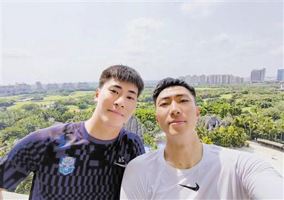 成年人免费**