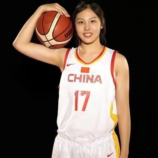 咖啡厅女士的服务